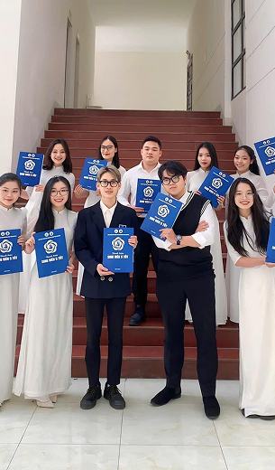 Đoàn kết“Gắn kết để cùng phát triển.”Trung thực “Minh bạch trong mọi hoạt động.”Chất lượng “Không ngừng nâng cao giá trị đào tạo.”Hợp tác“Kết nối để mở rộng cơ hội.”